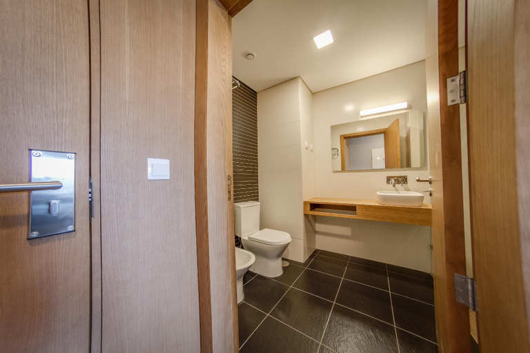 Bathroom 5, Belmonte Sinai Hotel, Belmonte