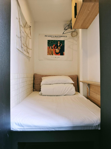 Bedroom 2, Wohkoon Traveling Sun Youth Hostel (Beijing Shichahai Store), Beijing