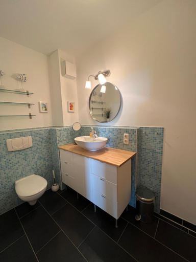 Bathroom 3, Villa Josephine Comfortable holiday residence, Rostock