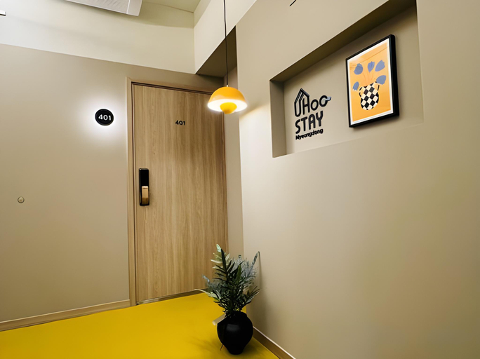 Others 5, Uhoostay Myeongdong, Jung