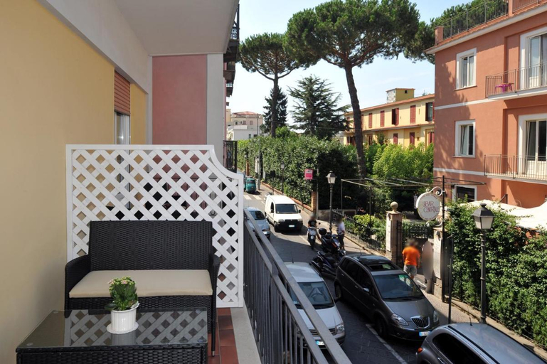 Balcony/terrace 3, Central apartment Stella House, Napoli