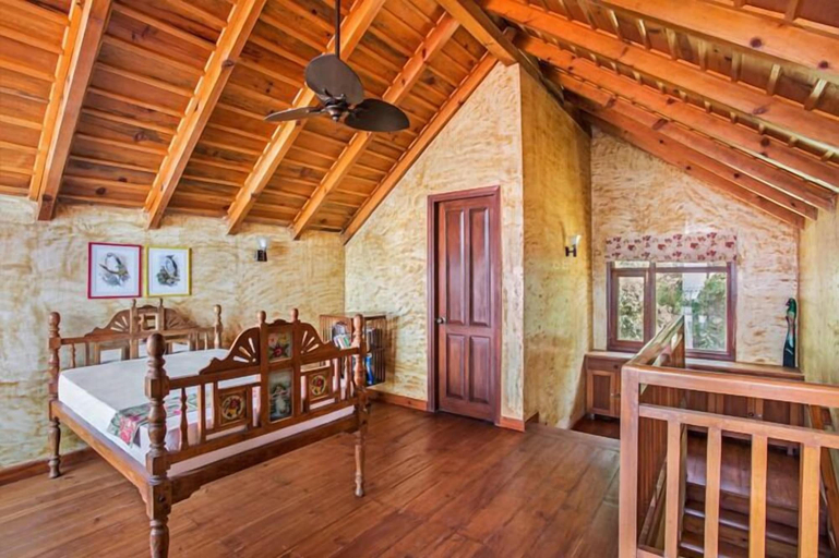 Room 5, Larisa Homes X One Partridge Hill, Nainital
