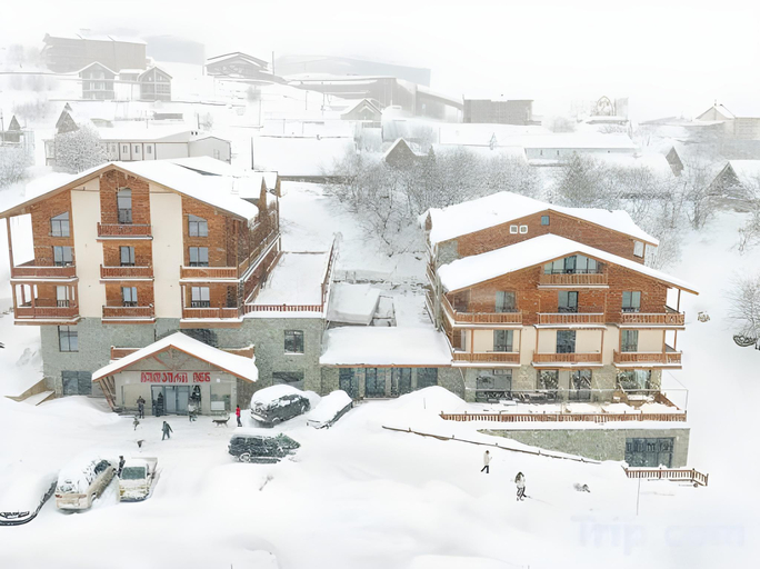 Exterior & Views 2, Gudauri Inn, Kazbegi