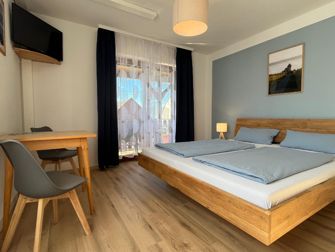 Bedroom 2, Pension Adler, Bodenseekreis