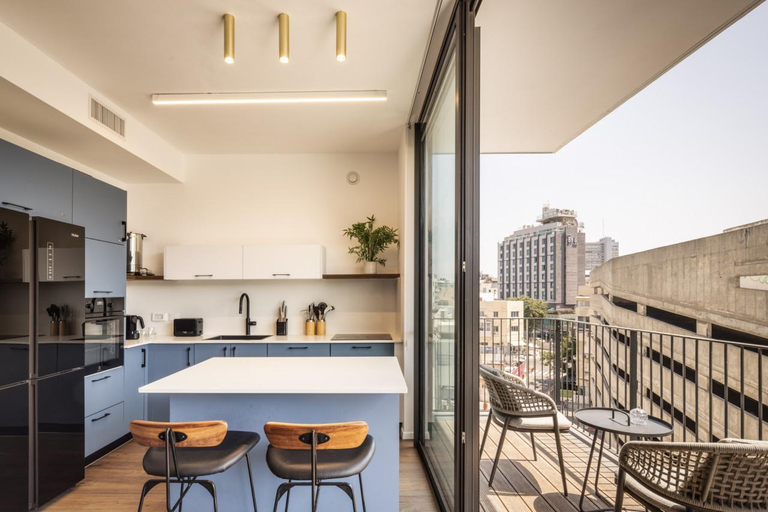 4, Modern Cozy Dream Apartment