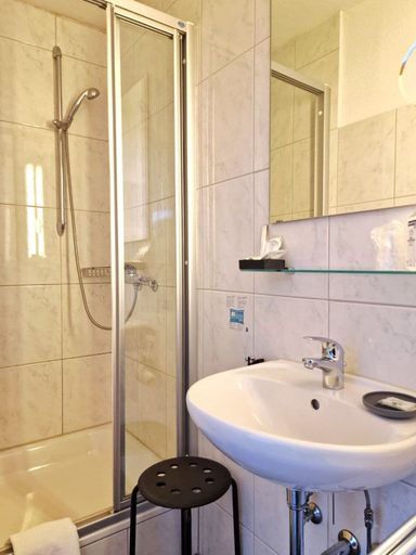 Bathroom 3, City Hotel, Böblingen