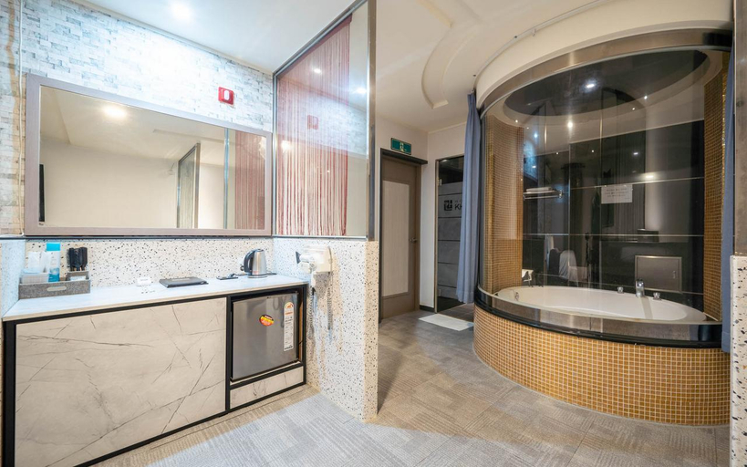 Bathroom 5, Dangjin Blue Hotel, Dangjin