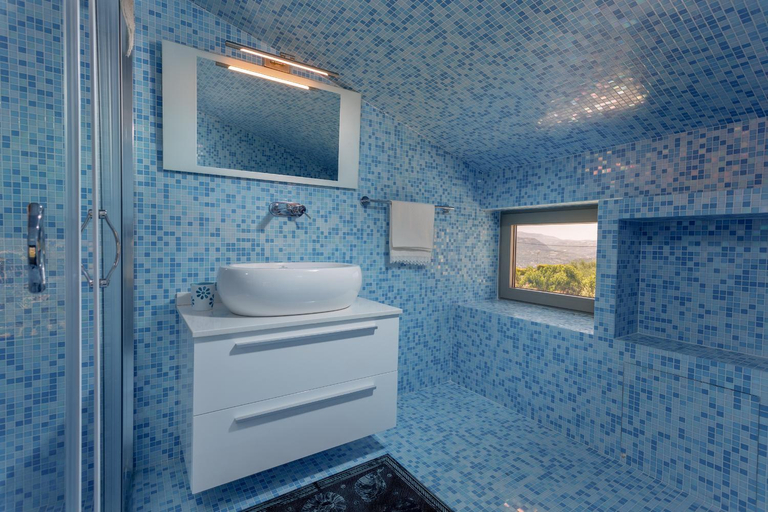 Bathroom 5, Diktamon Luxury Villa, Crete