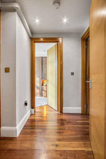 Others 4, 2 Bed - Edgware Road, London