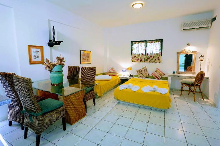Bedroom 4, Aquarius Apartments by Checkin, Crete
