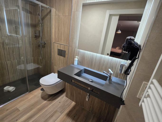 Bathroom, ARANDA FLEX LIVING, Burgos