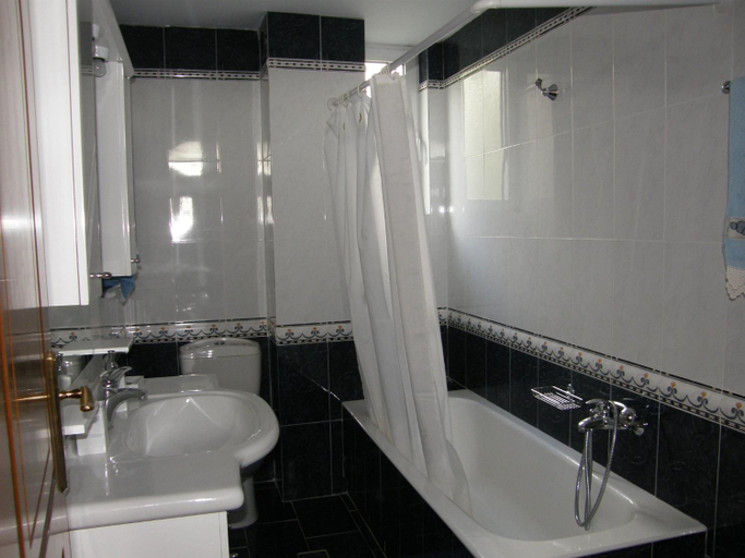 Bathroom 3, Villa in Lefkogia near Souda Beach, Crete