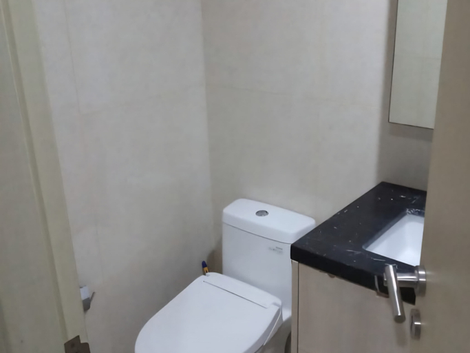 Bathroom, Bram Rooms Loftvilles City Serua, Tangerang Selatan