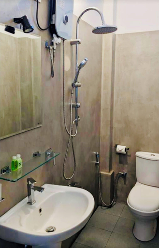 Bathroom 2, Hiriketiya Hideway, Dickwella