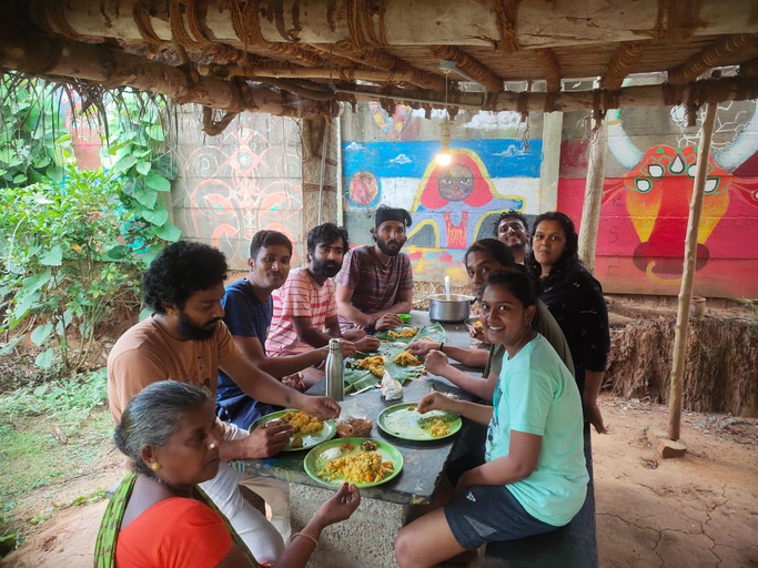 Food & Drinks 4, Time Travellers Hostel, Viluppuram