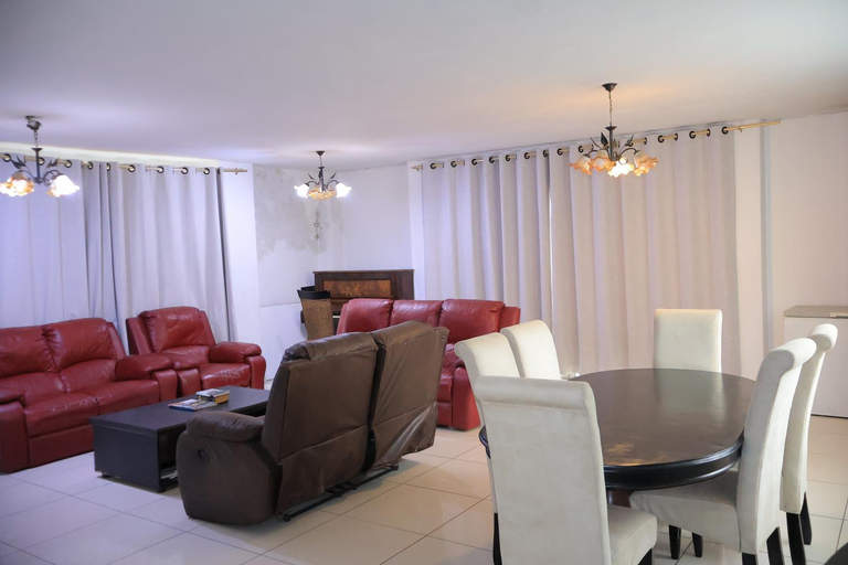 Others 5, Khayamnandi Lesuire Suites, City of Tshwane