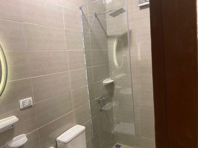 Bathroom 5, Global pyramids boutique, Al-Ahram