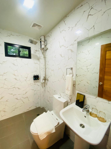 Bathroom 3, Grospe Resort Boracay , Malay