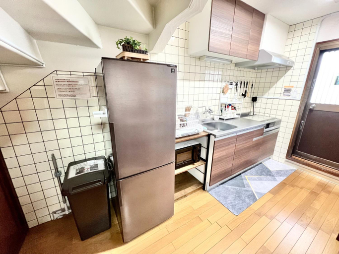 4, GuestHouse Reina Tsuruhashi Station - Vacation STAY 16094, Osaka