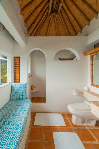 Bathroom 3, Marina del Sol Resort & Yacht Club, Busuanga