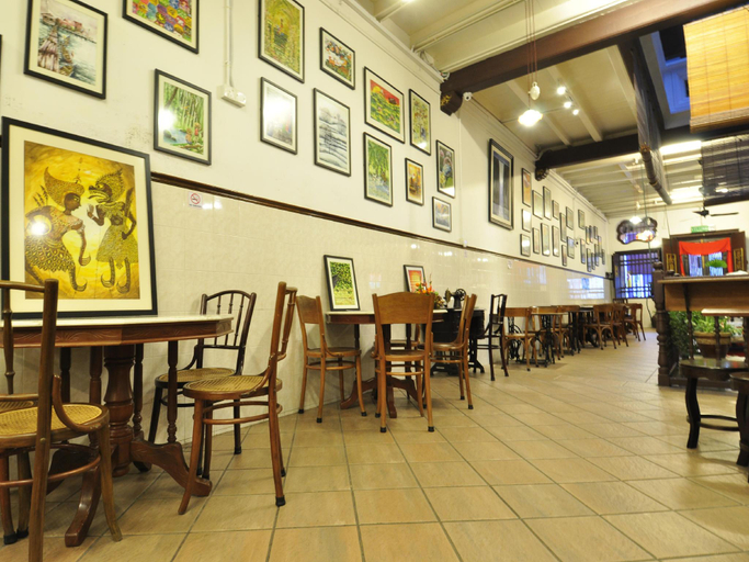 Food & Drinks 4, Armenian House, Penang Island