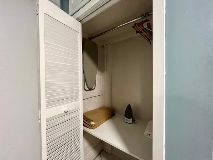 Others 5, 3 bedrooms in 2nd floor Modern Brooklyn home, Close to J train, New York