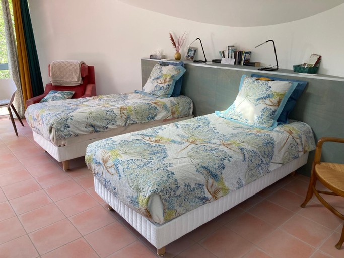 Bedroom 2, COUETTE et CAFE L'AGENCE, Essonne