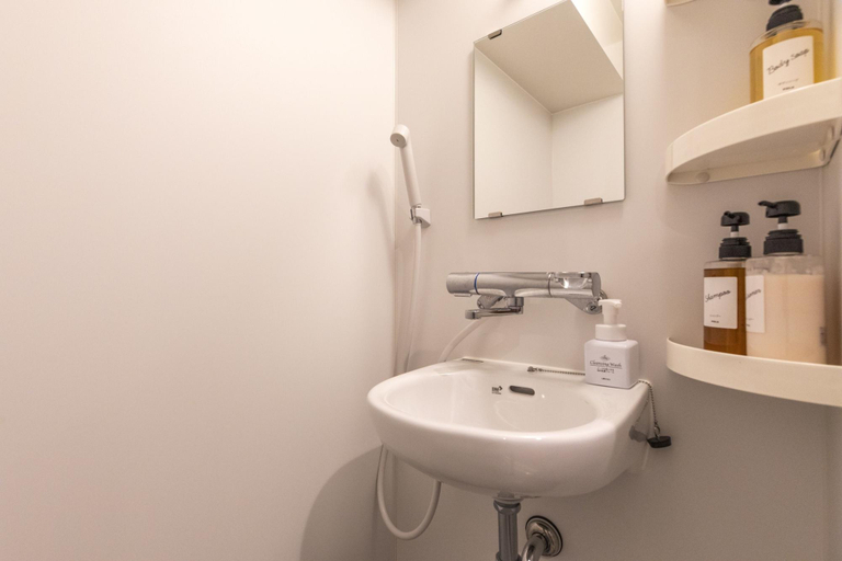 Bathroom 3, Mr.KINJO in Color'z Ciizi, Naha