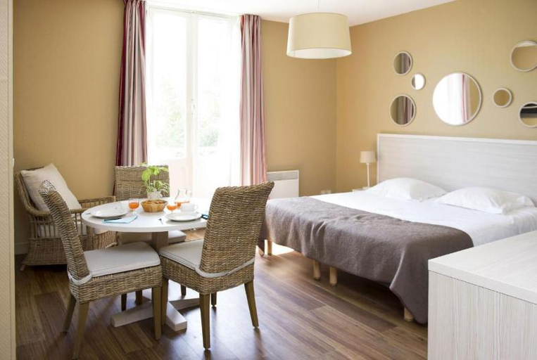 Bedroom 2, Residence Villa Regina, Gironde