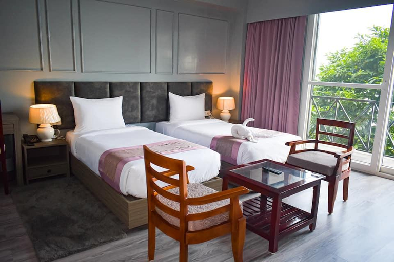 Bedroom 2, La Das Treetops, Darjiling
