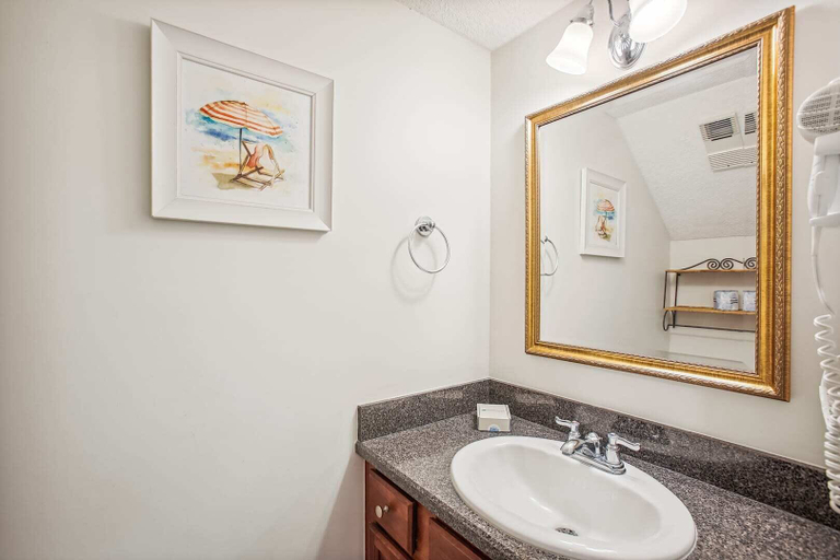 Bathroom 3, St. Augustine's Luxury Beachfront Oasis, Saint Johns