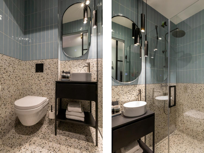 Bathroom 3, Romantic Getaway with Garden, Veere