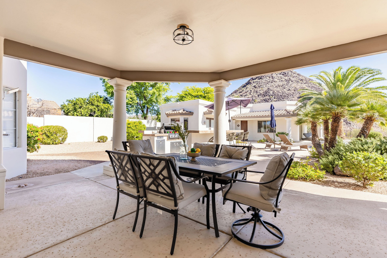 Interior 2, Luxury Mountain Estate-pool-spa-bbq+bar-fire pit, Maricopa