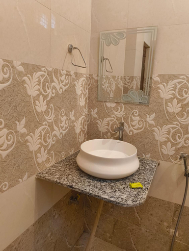 Bathroom 3, Rising Shemesh Home Stay, Udaipur