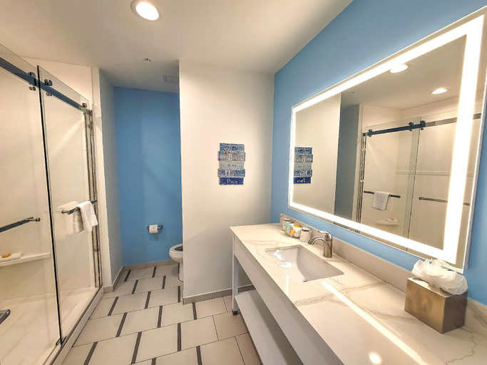 Bathroom 3, ChartHouse Clearwater Beach Marina Hotel, Pinellas