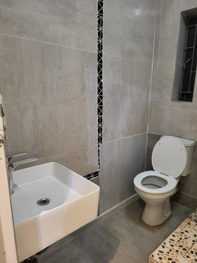 Others 5, Skyline Guest House, Ngaka Modiri Molema