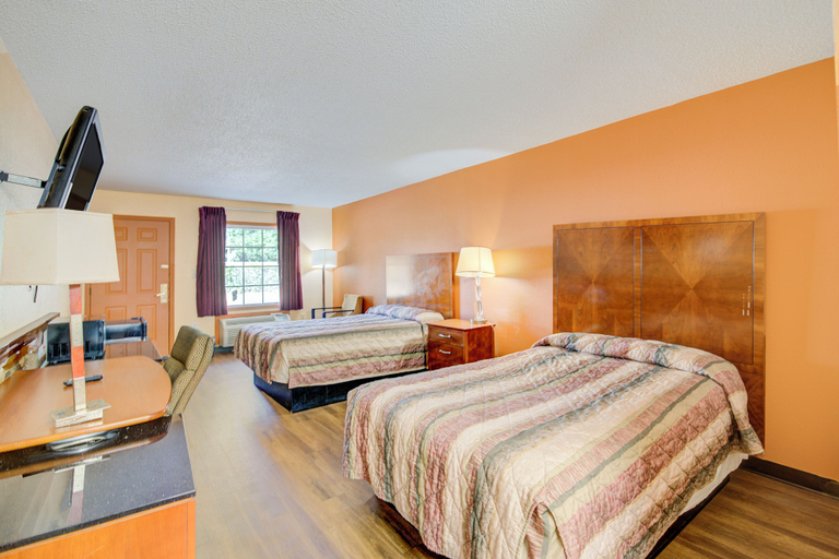 Room 5, Hotel O Deluxe Inn Kingstree Sc Hwy 52, Williamsburg