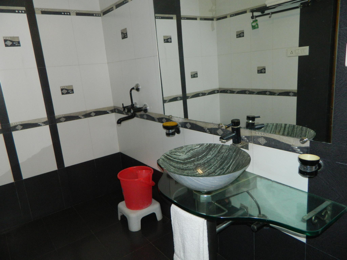 Bathroom 3, Hotel Republic, Patna