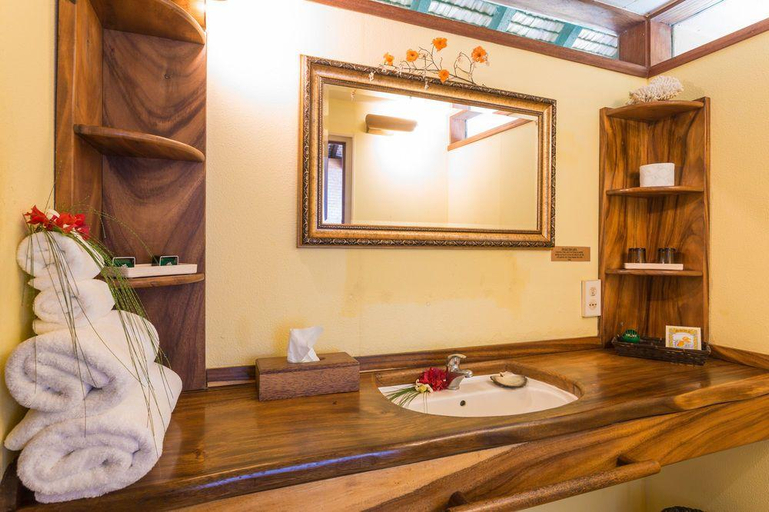 Bathroom 4, Mision Catedral Morelia, Morelia