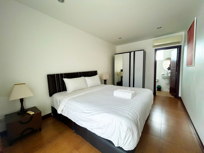 Room 5, 3BR Villa Rooftop Pool Gym Near BeachV28, Phuket Island