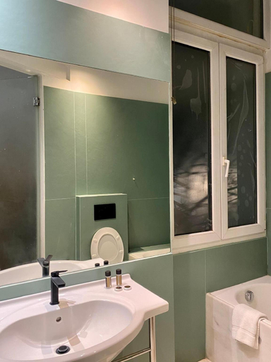 Bathroom 5, Hotel Maria Rosaria, Nuoro