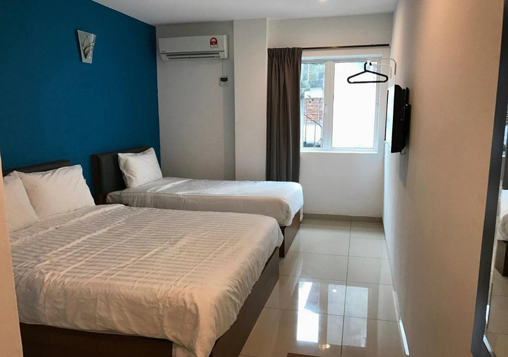 Bedroom 3, Brezza Hotel Lumut, Manjung