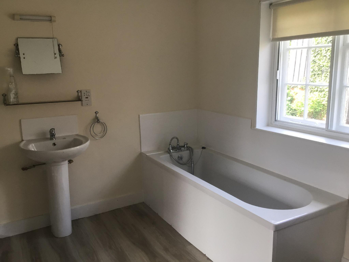 Bathroom 3, Thatched Cottage, Essex