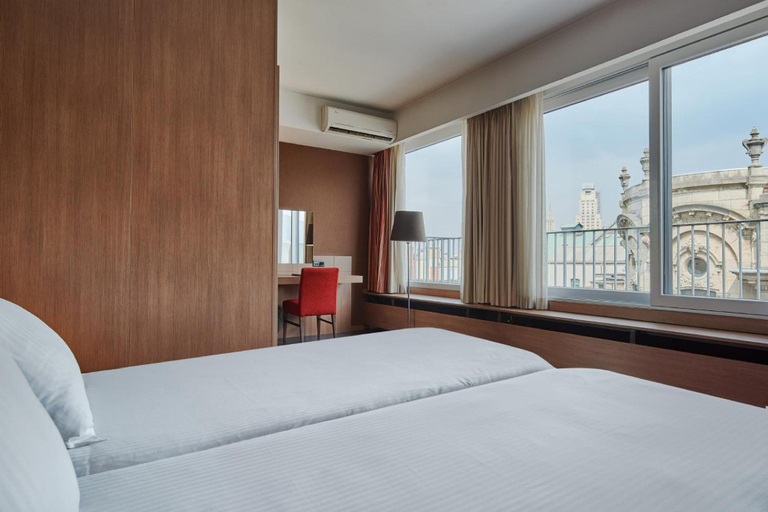 Bedroom 3, Theater, Antwerpen