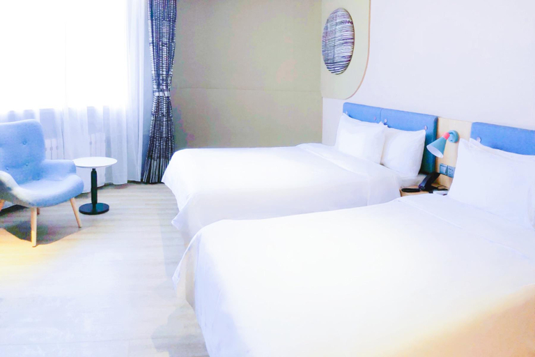 Bedroom 2, Home Inn Neo Changchun People's Square Jinshui Road Wanda, Changchun