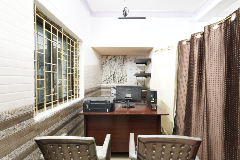 Others 5, Royal Park, Vellore