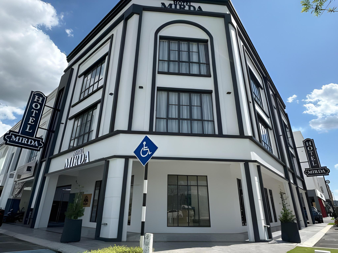 4, Hotel Mirda Puncak Alam, Kuala Selangor