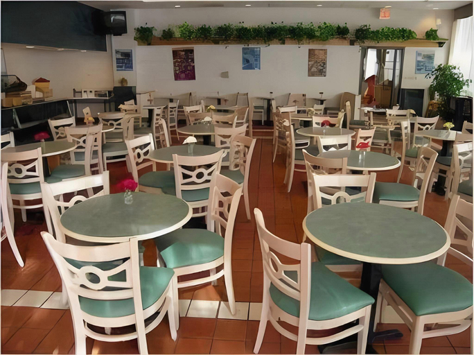 Food & Drinks 5, Hotel Monreale Inn & Studios I-Drive Icon Park Orlando, Orange