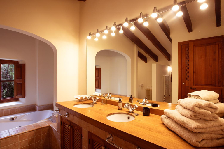 Bathroom 5, Cas Galgo Luxury Villa in Valldemossa, Baleares