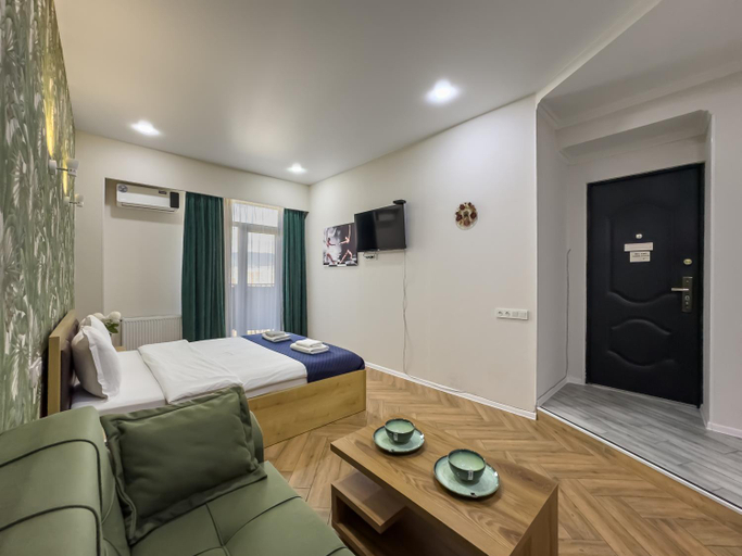 5, Shirin And Cozy Apartment With Jacuzzi Balcony, Tbilisi